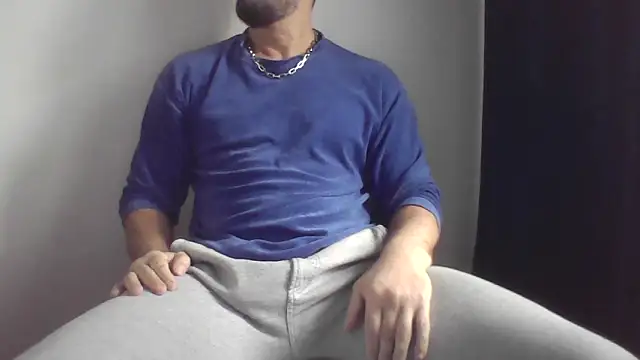 Snapshot of fl3xxx1 chatting on December 2, 2025, 9:03 am fl3xxx1 online show from December 2, 2025, 9:03 am