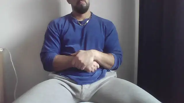 Snapshot of fl3xxx1 chatting on December 4, 2025, 10:46 am fl3xxx1 online show from December 4, 2025, 10:46 am