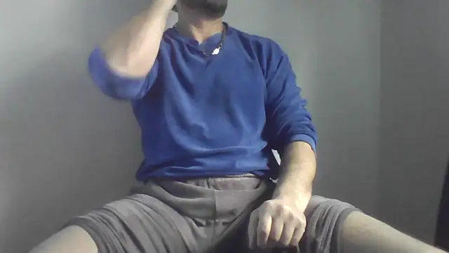 Snapshot of fl3xxx1 chatting on February 9, 2026, 11:25 am fl3xxx1 online show from February 9, 2026, 11:25 am