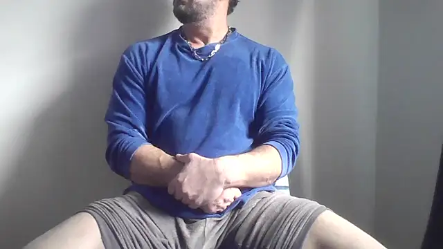 Snapshot of fl3xxx1 chatting on February 11, 2026, 11:04 am fl3xxx1 online show from February 11, 2026, 11:04 am