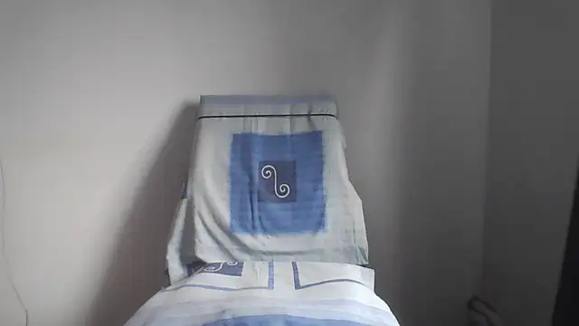 Snapshot of fl3xxx1 chatting on February 28, 2026, 11:00 am fl3xxx1 online show from February 28, 2026, 11:00 am