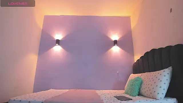 Sofia Clauss  online show from March 4, 2025, 3:55 am