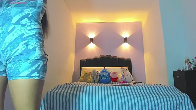 Sofia Clauss  online show from April 1, 2026, 2:34 am