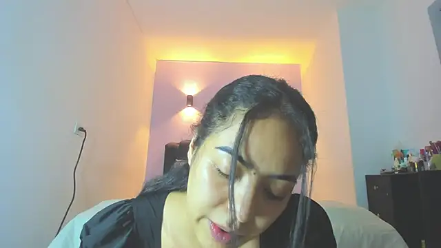 Snapshot of Sofia_Clauss_ chatting on April 30, 2026, 5:25 am Sofia Clauss online show from April 30, 2026, 5:25 am