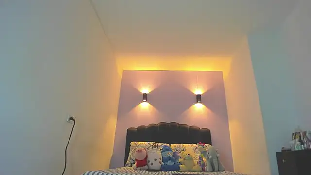 Snapshot of Sofia_Clauss_ chatting on May 9, 2026, 4:50 am Sofia Clauss online show from May 9, 2026, 4:50 am