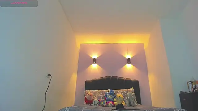 Snapshot of Sofia_Clauss_ chatting on May 20, 2026, 4:07 am Sofia Clauss online show from May 20, 2026, 4:07 am
