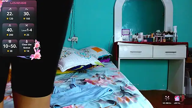 sensitive brunette online show from October 31, 2025, 7:26 pm