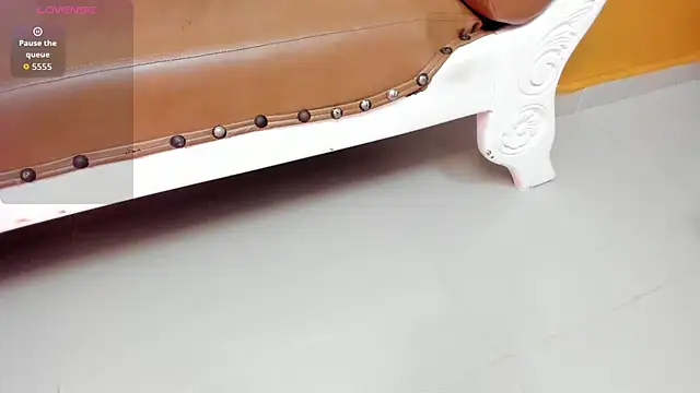 FOXYRIVER  online show from February 24, 2026, 11:52 am