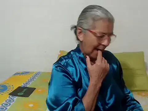 candy mature  online show from March 20, 2025, 7:57 pm