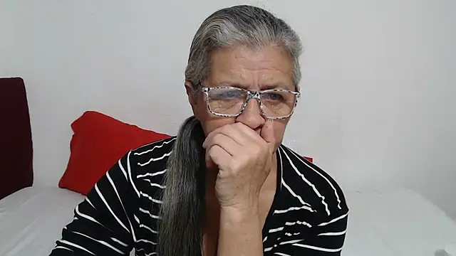 candy mature  online show from May 14, 2026, 11:28 am