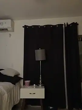 DarianaGuzz online show from May 8, 2026, 5:46 am