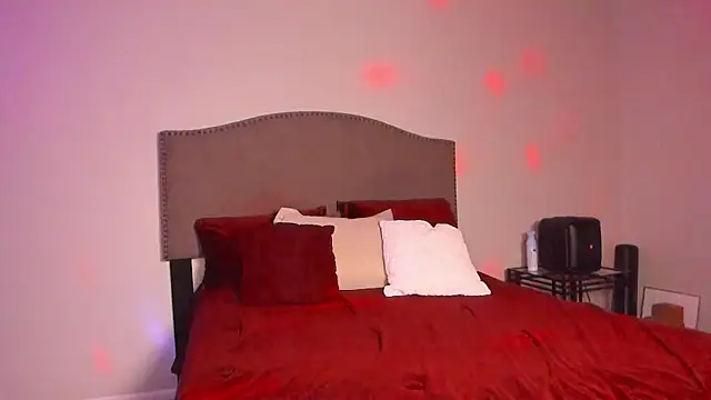 yiauana online show from January 14, 2026, 4:29 am