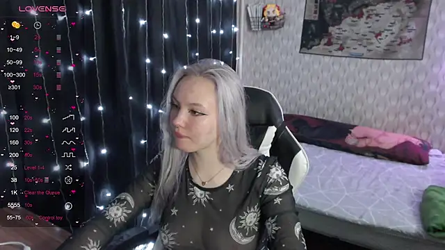 Snapshot of VikaPowers chatting on December 12, 2024, 7:37 pm VikaPowers online show from December 12, 2024, 7:37 pm