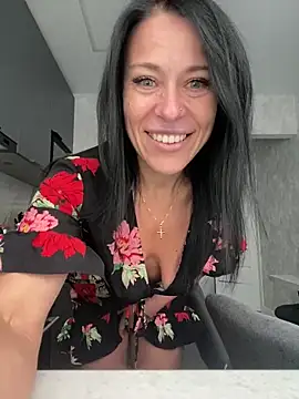 Snapshot of CuteNata chatting on October 3, 2025, 11:40 am CuteNata online show from October 3, 2025, 11:40 am