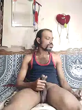 BadBoySmoker7070 online show from November 27, 2025, 11:23 am