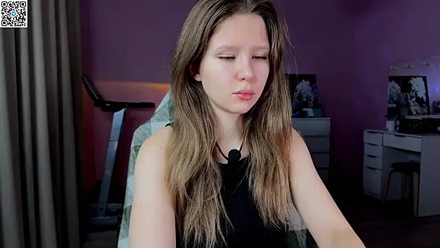 Snapshot of Ameliia_castro chatting on November 19, 2025, 4:01 am Ameliia castro online show from November 19, 2025, 4:01 am