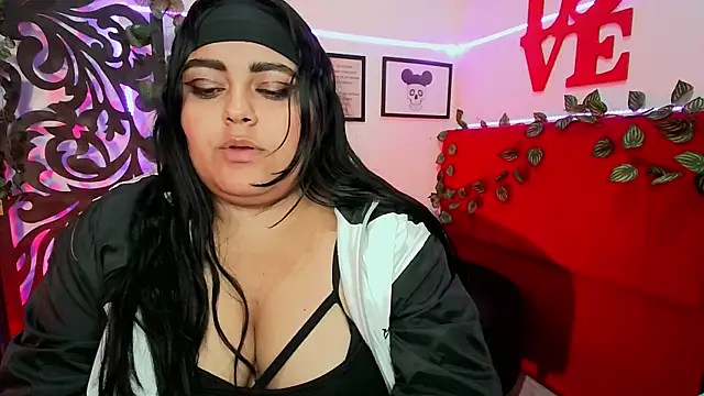 Snapshot of moon_sunflower chatting on January 12, 2025, 7:43 am moon sunflower online show from January 12, 2025, 7:43 am