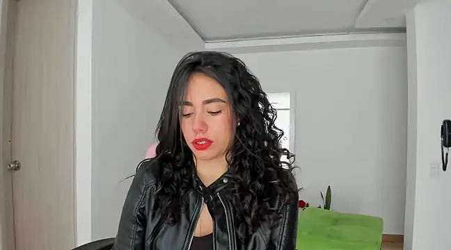 susana monroy online show from February 12, 2025, 7:24 pm