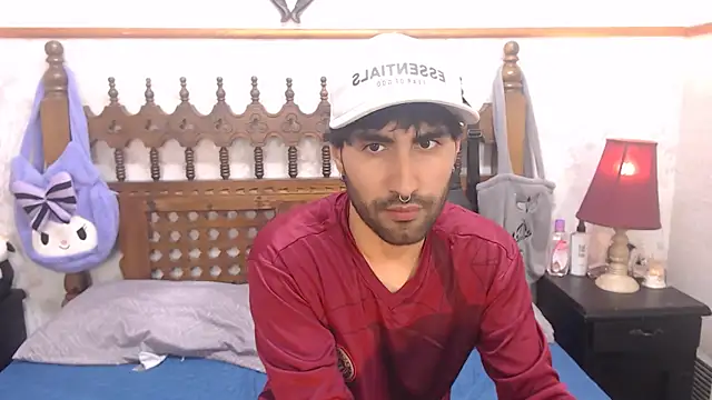 MilanZaire online show from March 23, 2025, 1:20 am