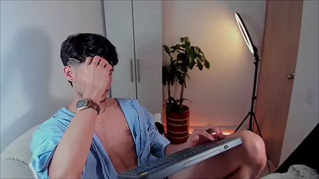 dimitri targaryen online show from January 8, 2025, 6:41 am