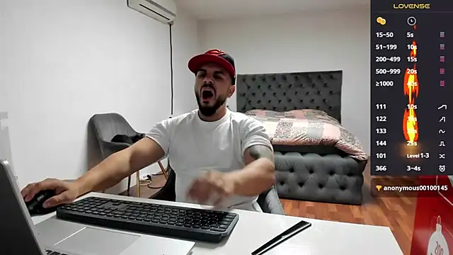 supermanboy94 online show from October 23, 2025, 5:18 am