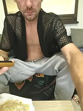 SquirtLover XL online show from October 26, 2025, 5:19 pm