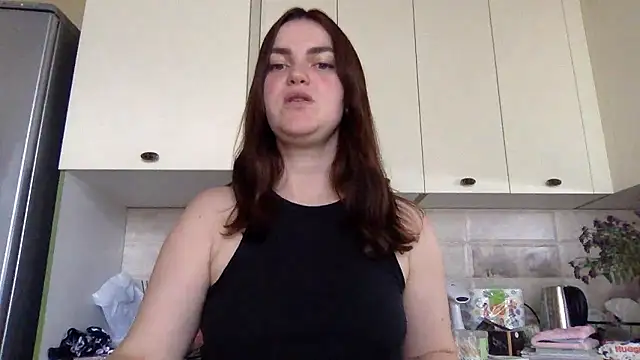 Snapshot of Karolina_llove chatting on September 25, 2025, 8:18 am Karolina llove online show from September 25, 2025, 8:18 am