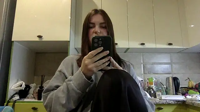 Snapshot of Karolina_llove chatting on October 1, 2025, 7:53 pm Karolina llove online show from October 1, 2025, 7:53 pm