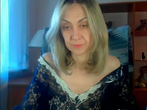 Snapshot of Tanya6547 chatting on April 25, 2026, 9:45 am Tanya6547 online show from April 25, 2026, 9:45 am