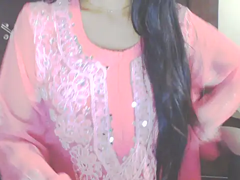 Snapshot of emma_06@xh chatting on June 13, 2026, 10:02 am emma 06xh online show from June 13, 2026, 10:02 am