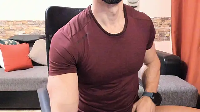 HotHunkTrainer online show from April 1, 2026, 8:15 am