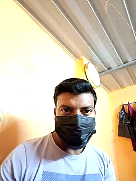 model yesx online show from February 26, 2025, 5:28 pm