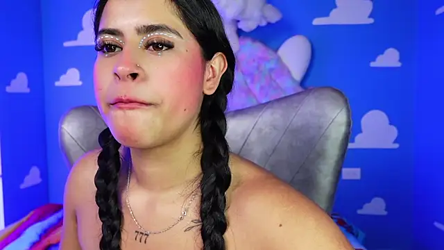 Snapshot of miss_romyna chatting on May 7, 2026, 11:04 am miss romyna online show from May 7, 2026, 11:04 am