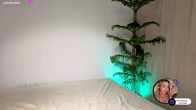 Addison baker online show from November 27, 2025, 12:02 am