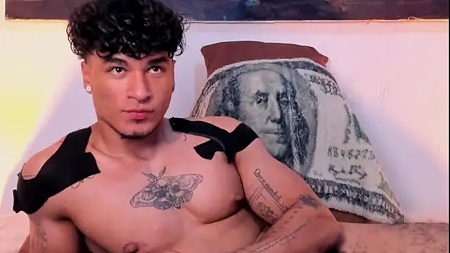 Thomas Fit1 online show from February 5, 2025, 2:29 am