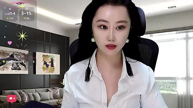 W-E-N-123 online show from November 26, 2025, 2:01 am