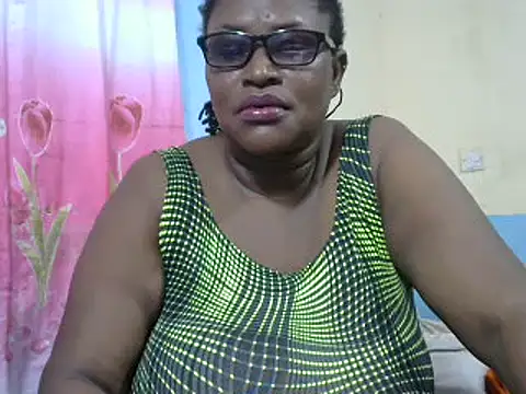 Snapshot of sexy_bigboobss chatting on March 4, 2025, 7:30 am sexy bigboobss online show from March 4, 2025, 7:30 am