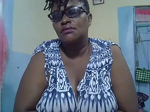 Snapshot of sexy_bigboobss chatting on September 24, 2025, 7:12 am sexy bigboobss online show from September 24, 2025, 7:12 am