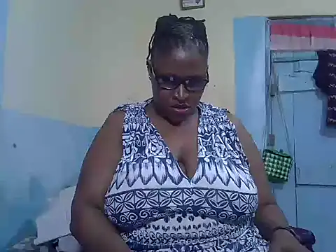 Snapshot of sexy_bigboobss chatting on October 7, 2025, 7:11 pm sexy bigboobss online show from October 7, 2025, 7:11 pm