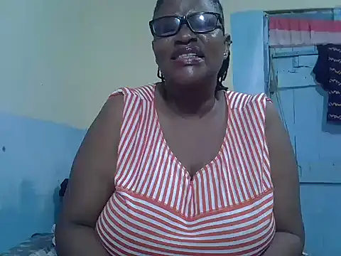 Snapshot of sexy_bigboobss chatting on October 9, 2025, 7:34 pm sexy bigboobss online show from October 9, 2025, 7:34 pm