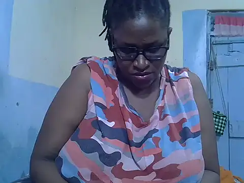 Snapshot of sexy_bigboobss chatting on October 23, 2025, 8:24 am sexy bigboobss online show from October 23, 2025, 8:24 am