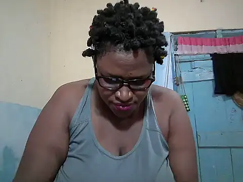 Snapshot of sexy_bigboobss chatting on May 3, 2026, 6:41 am sexy bigboobss online show from May 3, 2026, 6:41 am