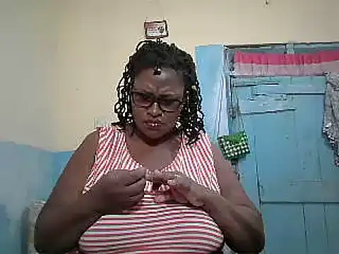 Snapshot of sexy_bigboobss chatting on May 20, 2026, 6:41 am sexy bigboobss online show from May 20, 2026, 6:41 am