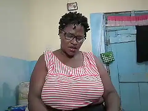 Snapshot of sexy_bigboobss chatting on May 28, 2026, 7:05 am sexy bigboobss online show from May 28, 2026, 7:05 am