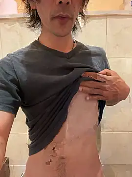 Snapshot of Katakuriko-Denpun chatting on October 1, 2025, 11:38 am Katakuriko-Denpun online show from October 1, 2025, 11:38 am