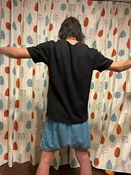 Snapshot of Katakuriko-Denpun chatting on October 6, 2025, 1:19 pm Katakuriko-Denpun online show from October 6, 2025, 1:19 pm