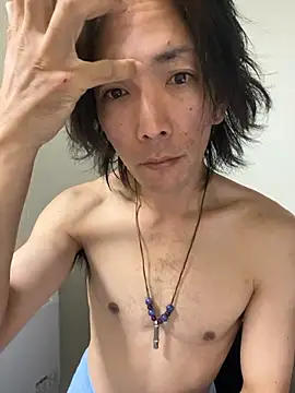 Snapshot of Katakuriko-Denpun chatting on November 12, 2025, 12:27 pm Katakuriko-Denpun online show from November 12, 2025, 12:27 pm