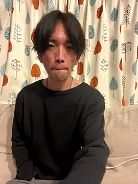 Snapshot of Katakuriko-Denpun chatting on January 9, 2026, 1:36 pm Katakuriko-Denpun online show from January 9, 2026, 1:36 pm