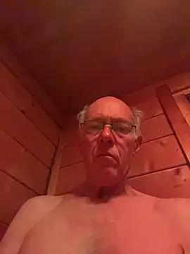 Snapshot of martxxxxx chatting on December 16, 2025, 5:51 pm martxxxxx online show from December 16, 2025, 5:51 pm