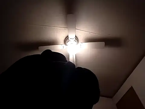 Xoc8  online show from February 27, 2025, 9:14 pm